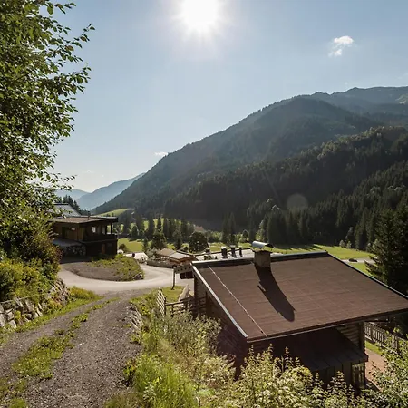 Semesterbostad Five Seasons - Hideaway Saalbach